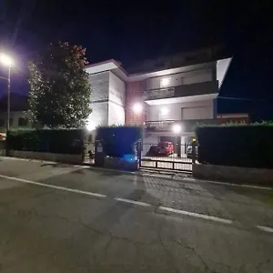 Affittacamere Landlady Airport Orio Bergamo Ida, Orio al Serio